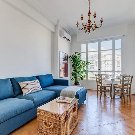Casa vacanze Elegant With Balconies In The Heart Of *