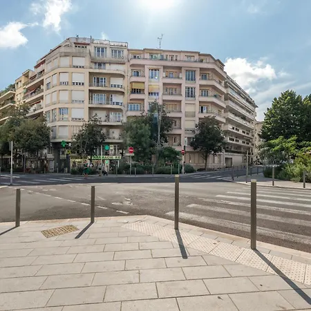Elegant With Balconies In The Heart Of Casa vacanze Nizza
